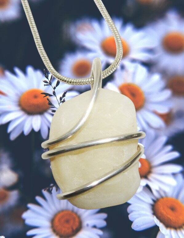 MUSTIKA FISH PEARL BEZOAR STONE AMULET PENDANT - FOUND DEEP INSIDE WILD FISH #50