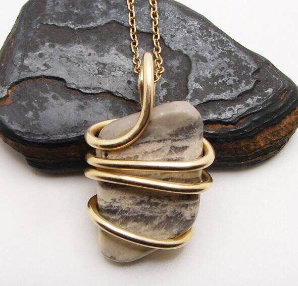 RARE INFINITE PENDANT "THE HEALER'S STONE" FROM SOUTH AFRICA MERLIN'S GOLD #81