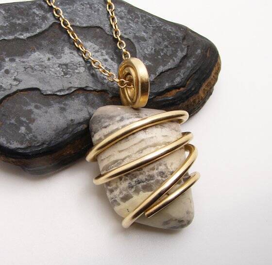RARE INFINITE PENDANT "THE HEALER'S STONE" FROM SOUTH AFRICA MERLIN'S GOLD #81