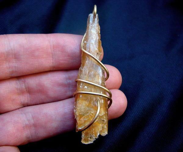 Golden Selenite Pendant Crystal Wand - Psychic Pathways